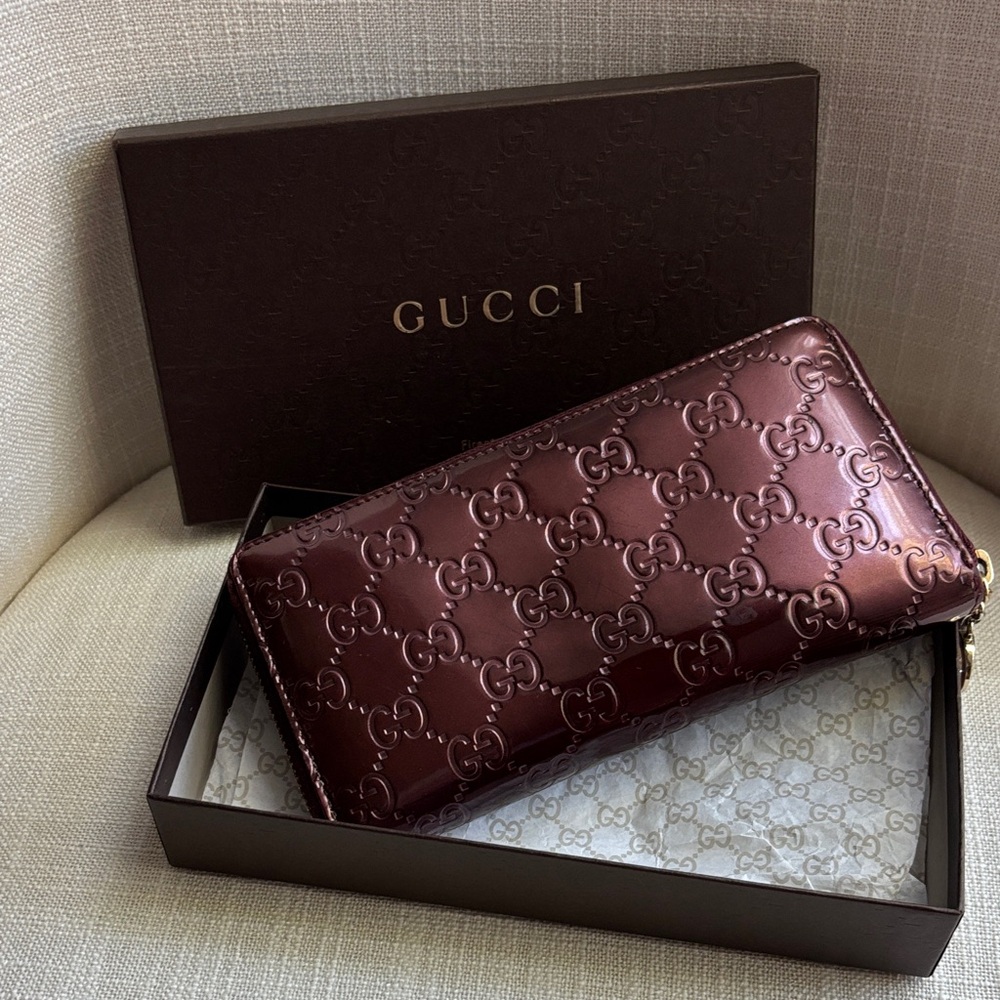 GUCCI Micro GG Guccissima Patent Leather Zip Around Long Wallet with Box